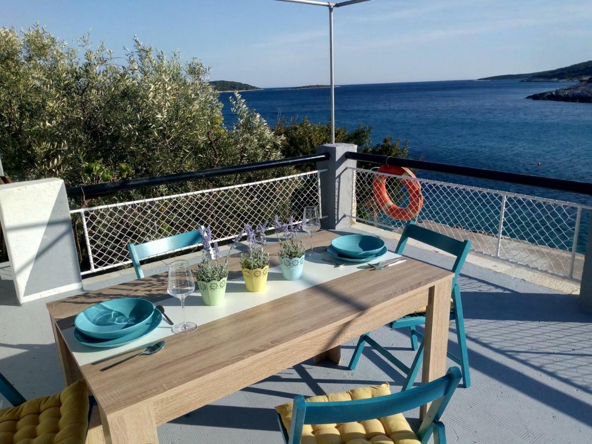 Apartmani Paulo Вис Экстерьер фото