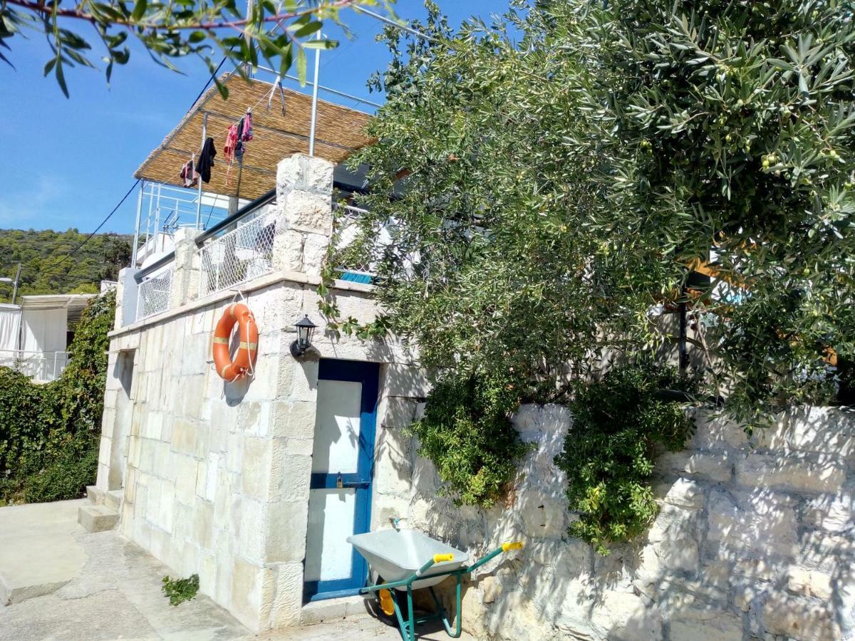Apartmani Paulo Вис Экстерьер фото